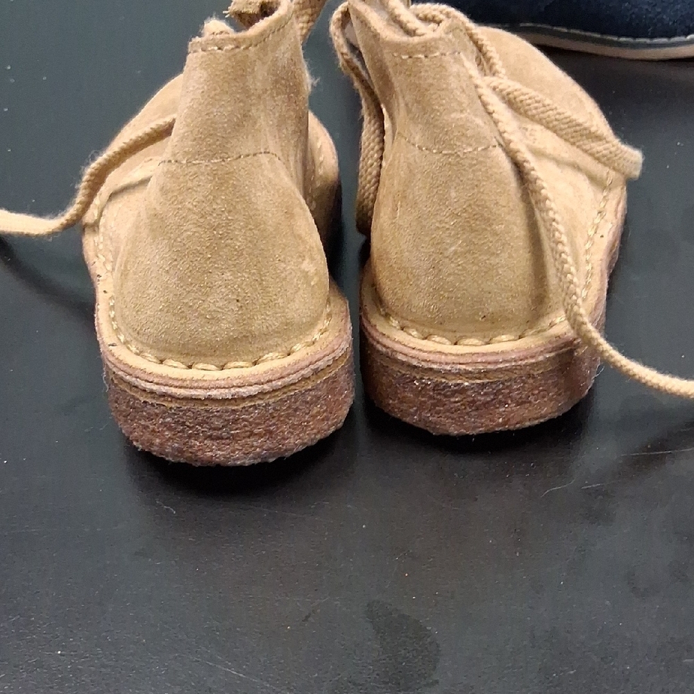 Janie and Jack Kids Suede Chukka Boots in Tan and Navy - Picture 6 of 12